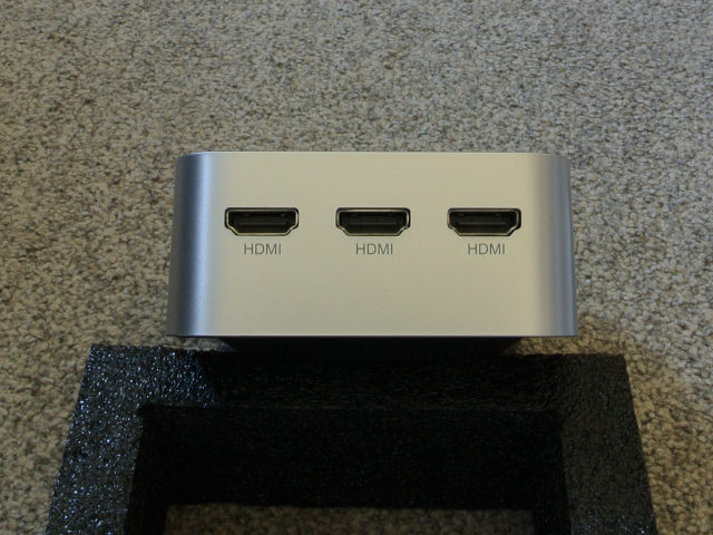 Lateral view showing 3 full size HDMI ports in a row