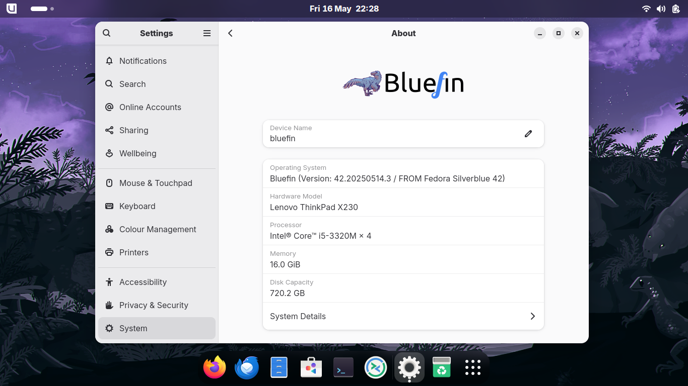 A screenshot of my computer running Fedora 42